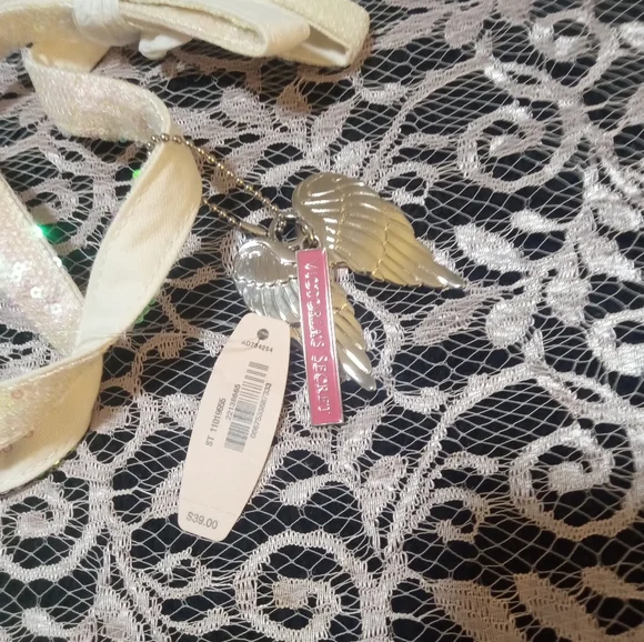 Victoria's Secret Sparkley Light Pink Bag - Picture 3 of 4